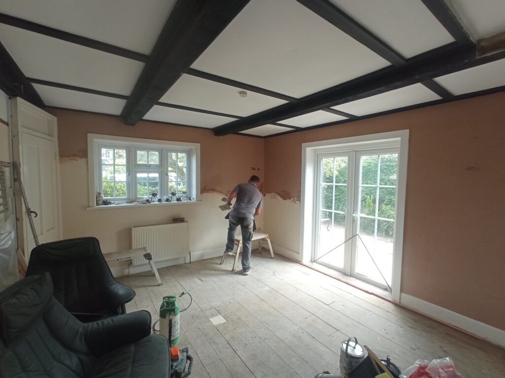 Professional plastering services in Bournemouth by LA Plastering. Skimming, pebble dashing, plaster repairs, and drywall installation. Over 20 years of trusted local expertise.